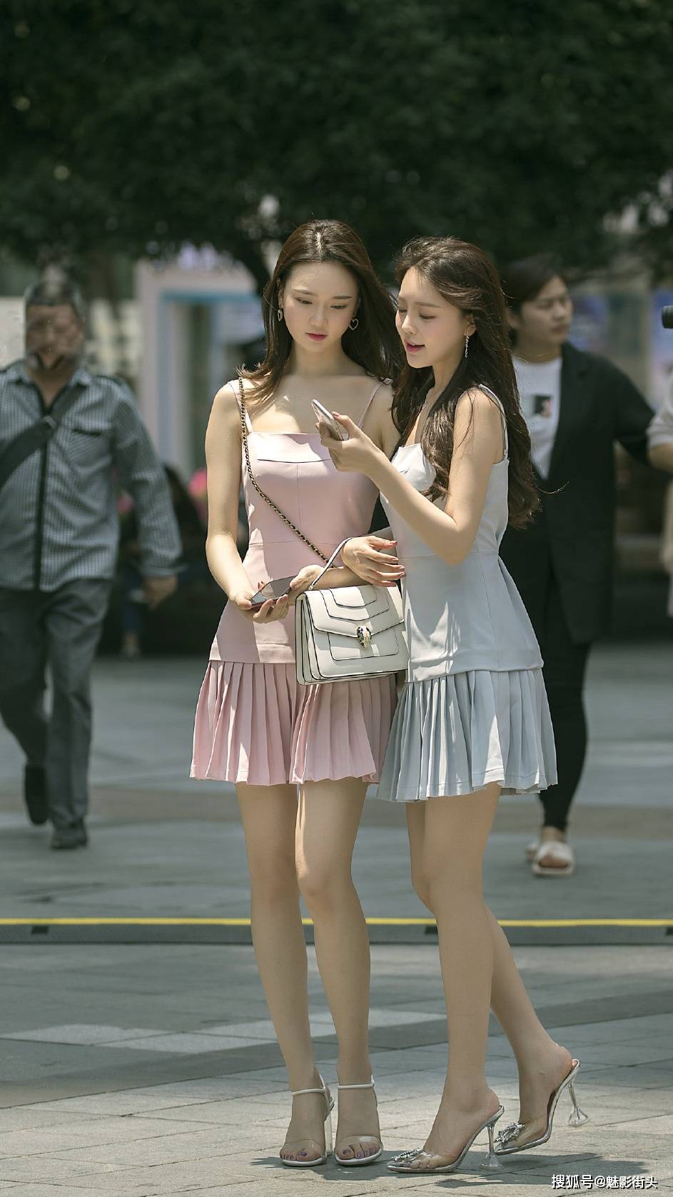 三十岁以上的女性这样穿 051932ca22fb4864ae0e19ef75cc9920.jpeg