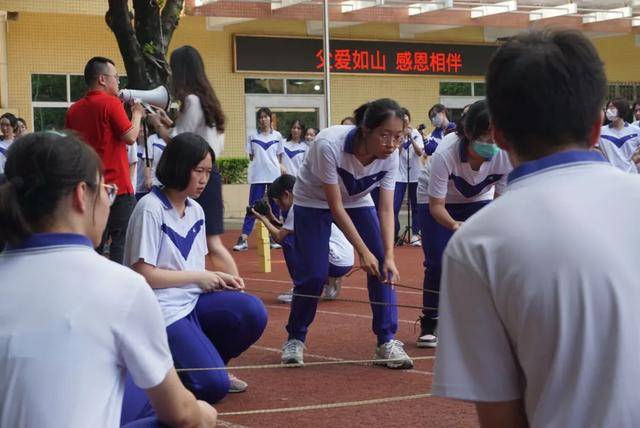 金榜题名|金榜题名季 | 轻松一夏，自信“应战”第四中学凤凰花开时