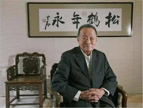 营收碾压“茅台”，募资139亿，外资“金龙鱼”