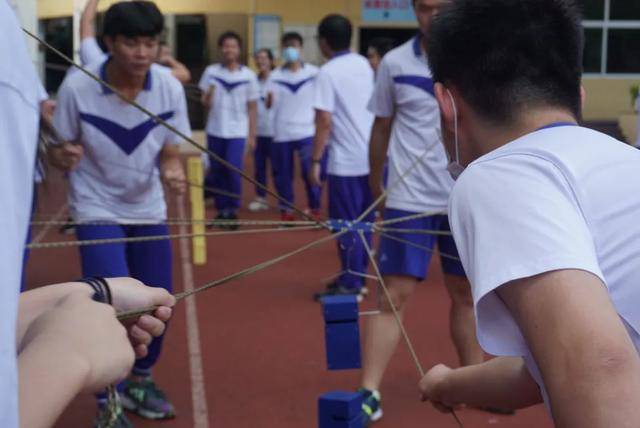 金榜题名|金榜题名季 | 轻松一夏，自信“应战”第四中学凤凰花开时