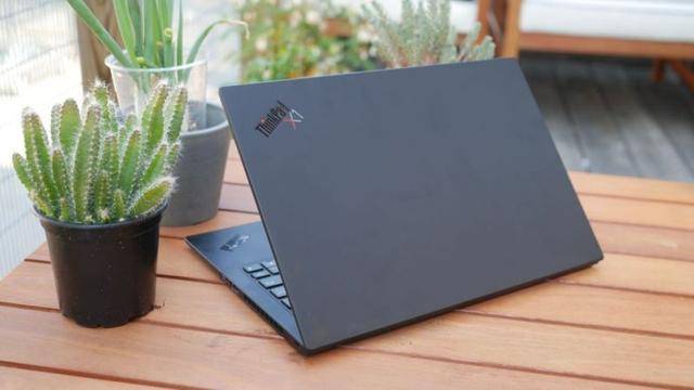 联想八代ThinkPad X1 Carbon评测（2020款）：性能更强_手机搜狐网