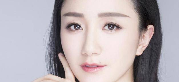 "小泥巴"李倩竟然把痣点了,没有了痣的她,堪比"整容失败"