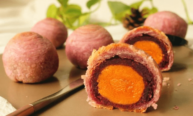 如何做蛋黄酥最好吃 dbc56b5cd5b54775a8016ed14fdf8836.png