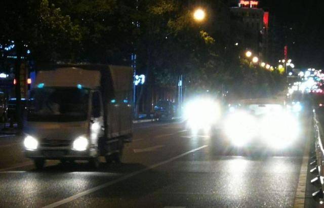 老司机开高速喜欢晚上开吗 e5b3c17ea5ef45ccaf648a45363b27de.jpeg