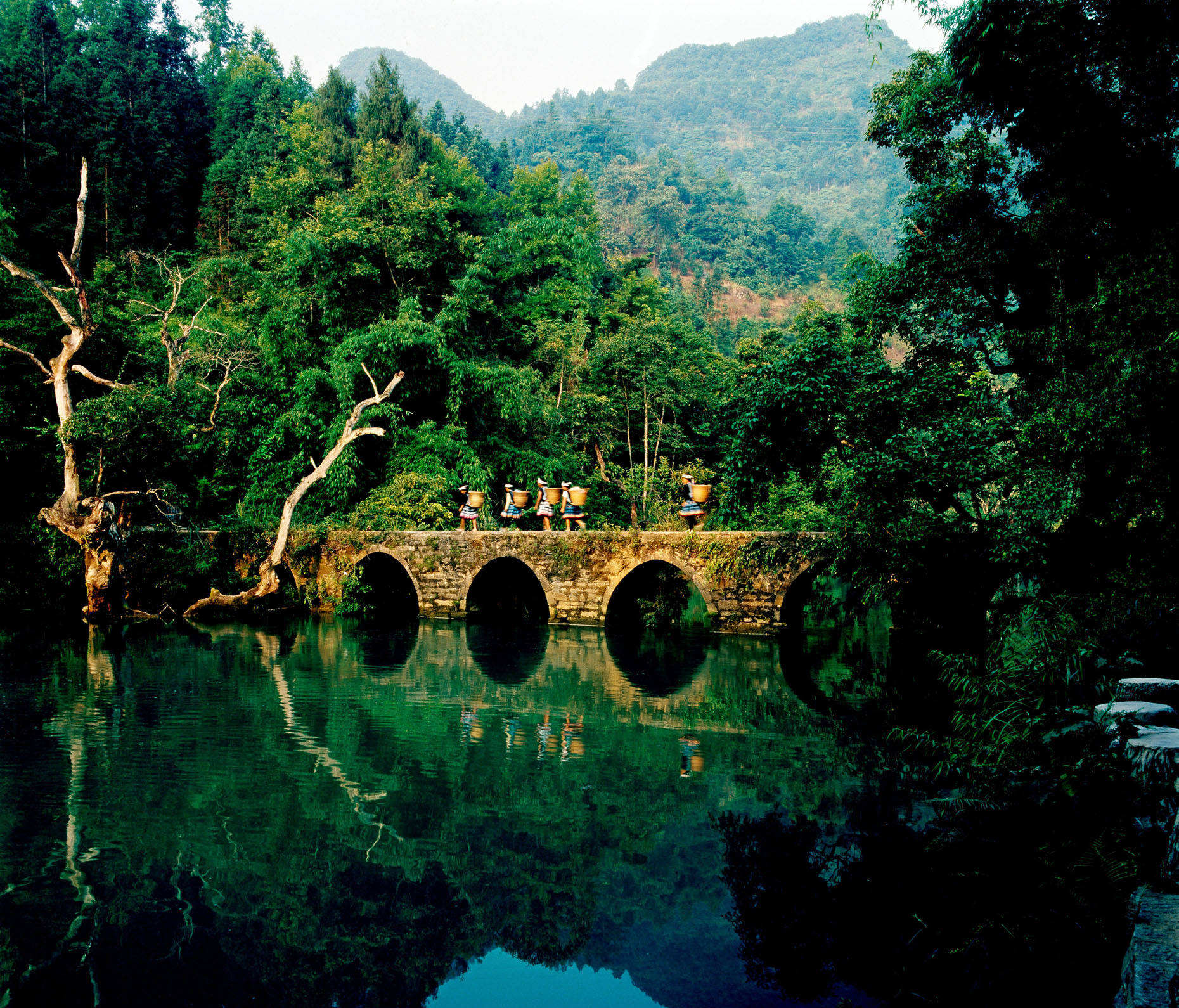 旅游景点攻略|贵州必去景点介绍(地址 门票 开放时间 交通 美食)_荔波