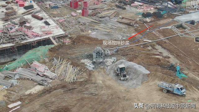 新野县一建筑工地扬尘污染,住建局:开罚单,让企业整改