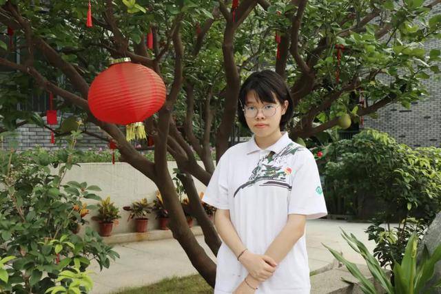 广州市美术中学3名学生分获南粤最美少年和市优秀共青