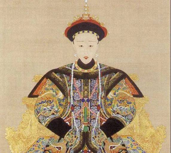 孝淑睿皇后:喜塔腊氏,道光帝生母,嘉庆帝原配 孝穆成皇后钮祜禄氏.