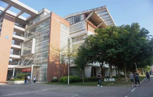 住宿费|读不起！专插本学费大汇总！最贵4.9万/年