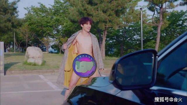 金秀贤新剧露八块腹肌获好评，却遭观众无情投