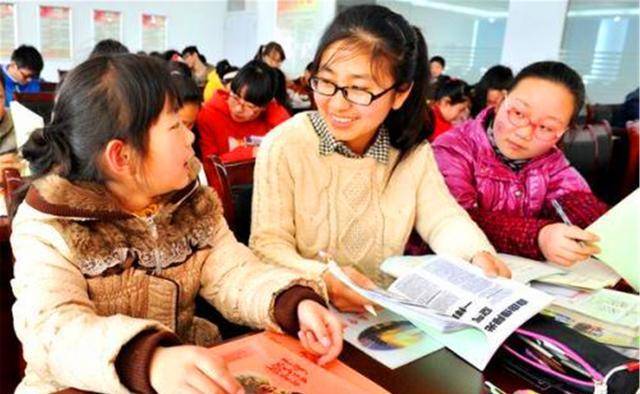 大学里“阴盛阳衰”，是时代的进步？还是男生的成绩跟不上？