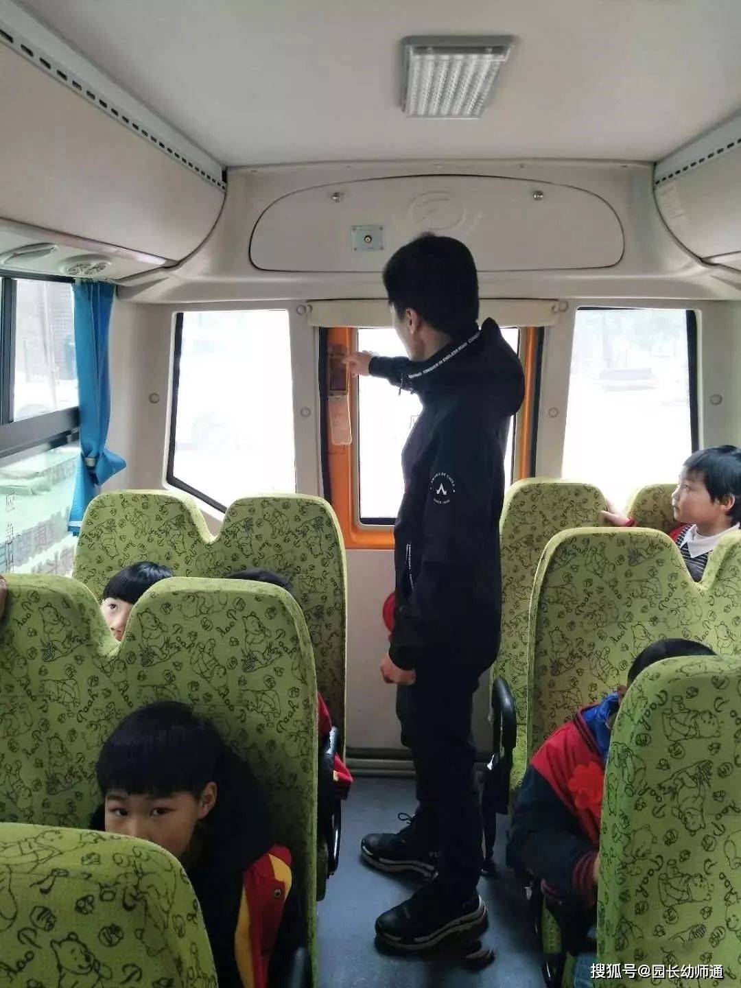 孩子|幼儿车内自救安全教育课,请务必教给孩子!(转给家长)