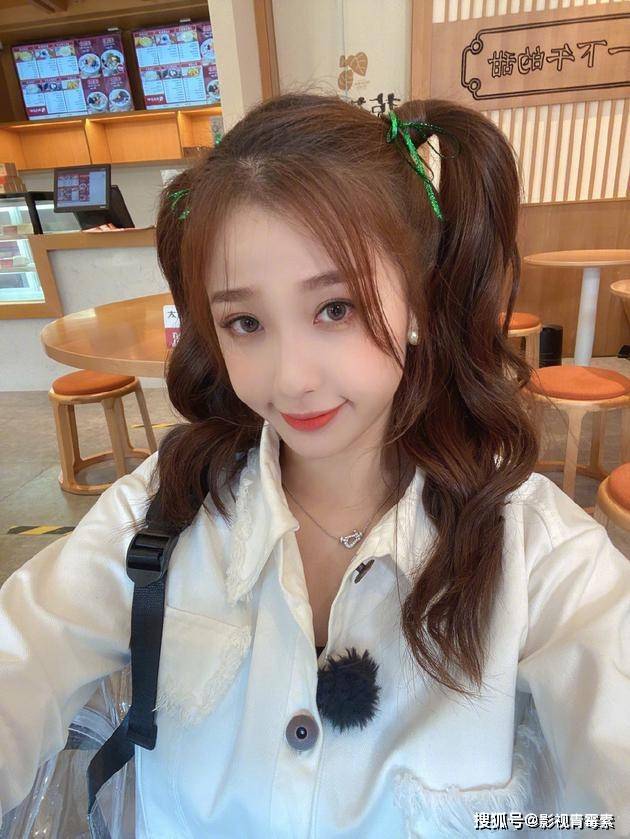 著名导演关锦鹏痛批伊能静拉踩梅艳芳:什么时候轮到她指手画脚?