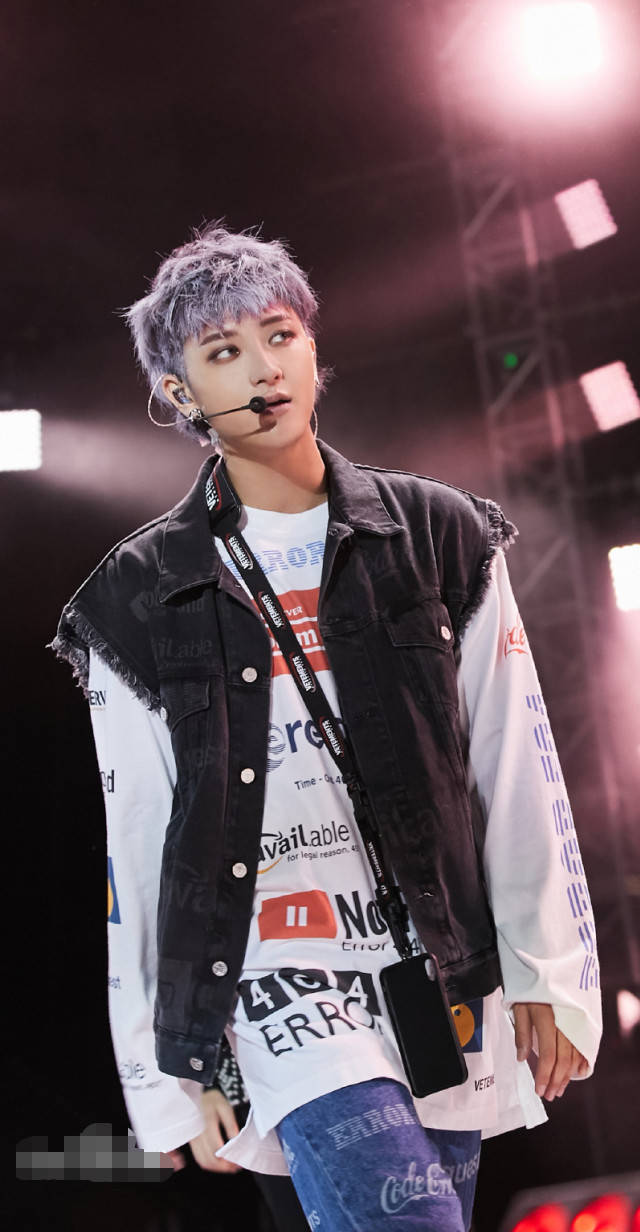 黄子韬开微博6年，粉丝千万却只关注一人，看清