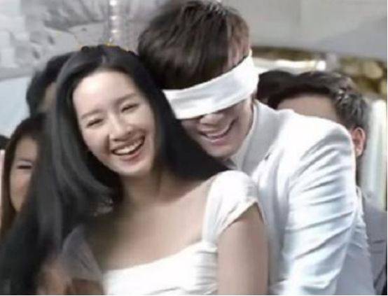 罗志祥早年和清纯女生拍的广告曝光，如今看已