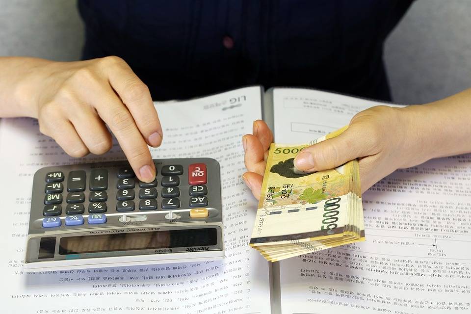 A股最高15倍杠杆配资进市场，有人连本金都借，