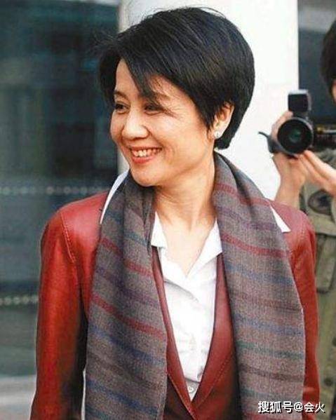 『赢家』背后商业帝国可与二房抗衡赌王四太成最大赢家?400亿资产曝光