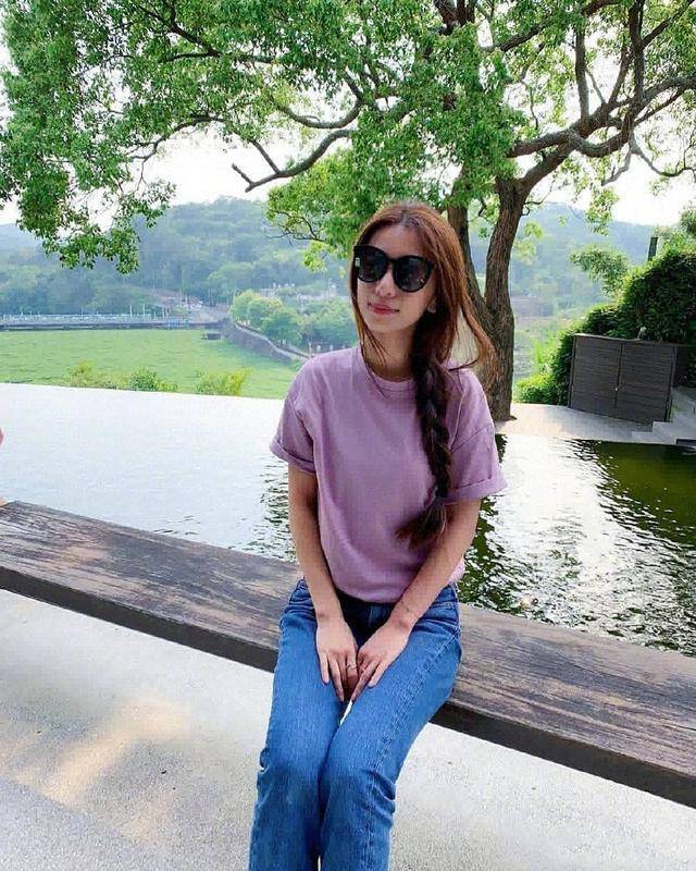 hebe|37岁Hebe疏于保养,现身活动脸色蜡黄苹果肌下垂,女神也变路人