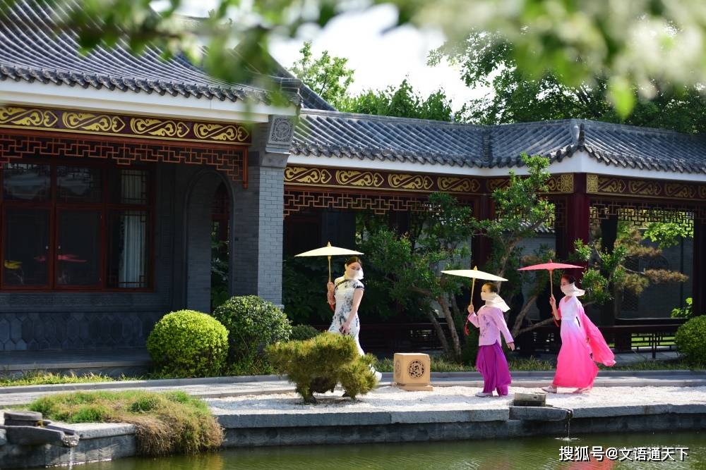 古色古香的抄手游廊，值得大家去观赏