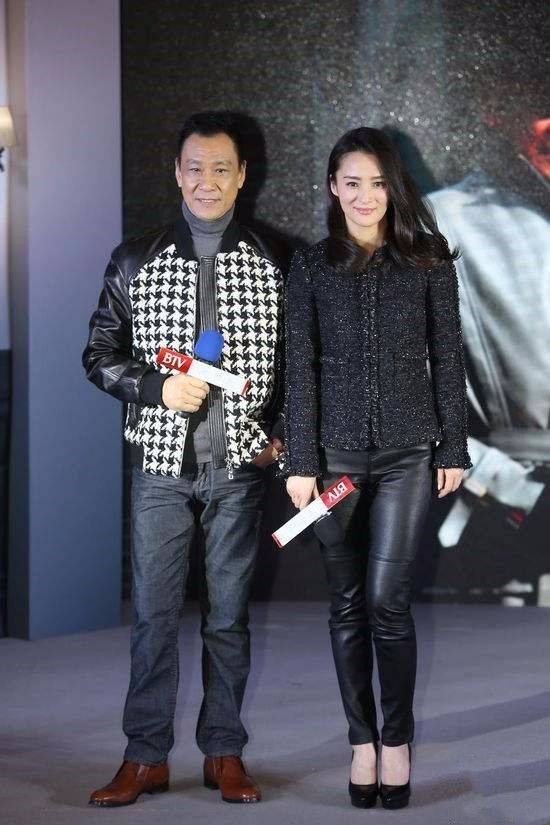 老人|明星都靠包装，蒋勤勤原图干枯像老人，一修图就成了清纯少女！