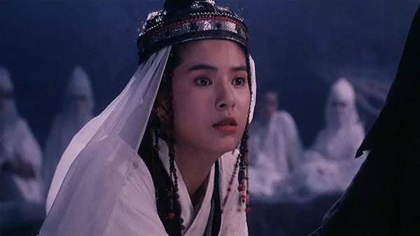 李若彤挑战古装新娘造型,如今还是最美的"小龙女"