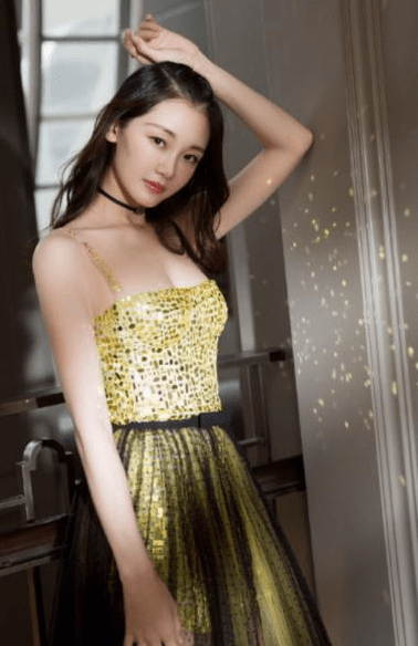 苗苗图片 1b55c60fe4eb459598a273bf41681abf.png