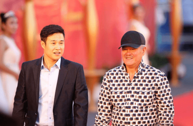 销量|坑太多！明星带货被称“诈欺”，50万坑位费只卖5万多？