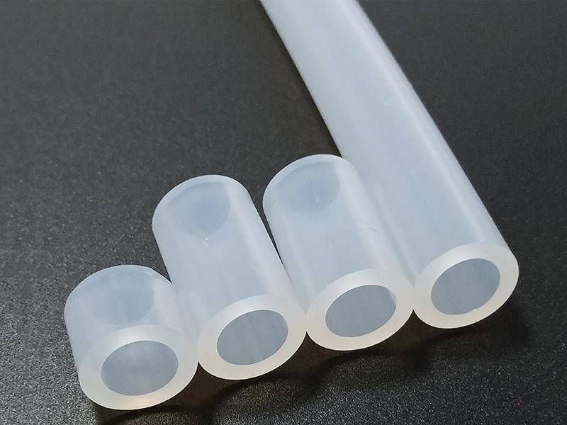 耐高温硅胶管与塑料水管有什么不同?