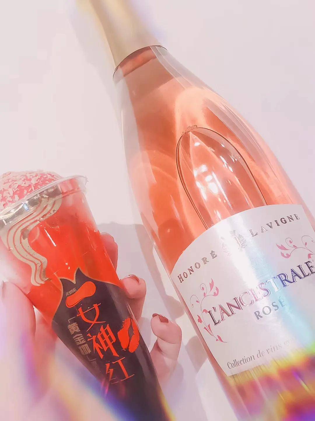 消息资讯|夏日ins风的高颜值“Rosé ”起泡酒 随手一拍就是大片！