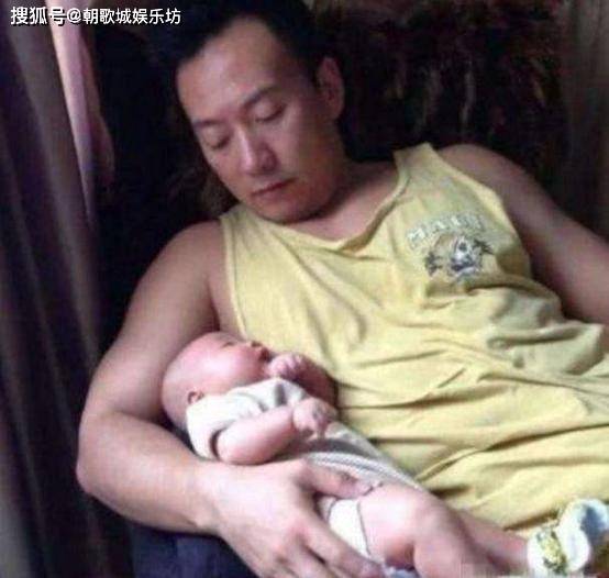 原创结婚十年坚持丁克，妻子却意外怀孕，如今变成“女儿奴”
