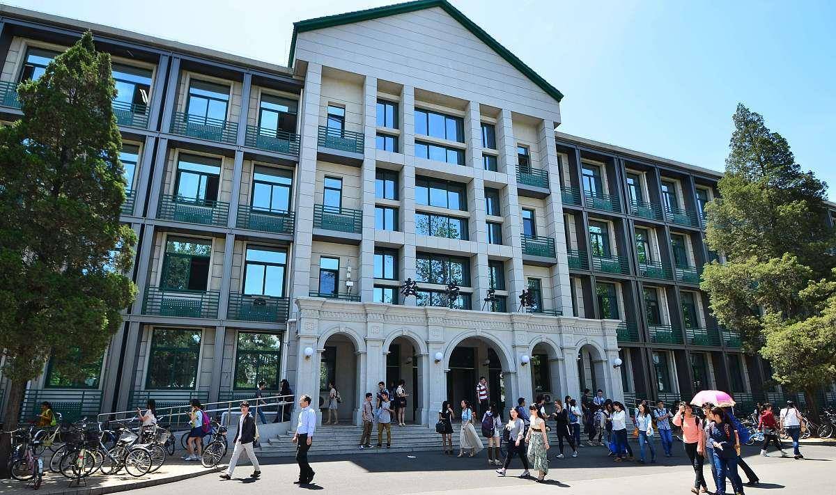 我国“最好的”四所文科大学，考上前途一片光明，神仙般的学校