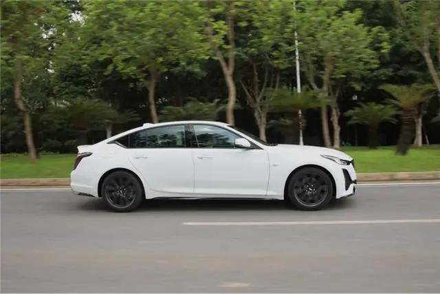 原创试驾凯迪拉克ct5:把运动玩到极致的中级车