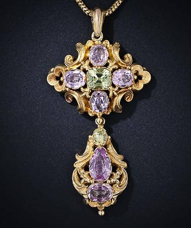 时代|一位女王对于珠宝的喜好，竟然主导了珠宝的发展史