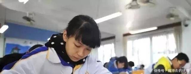字迹|高三学霸试卷，字迹如印刷体，征服阅卷老师，作文直接满分