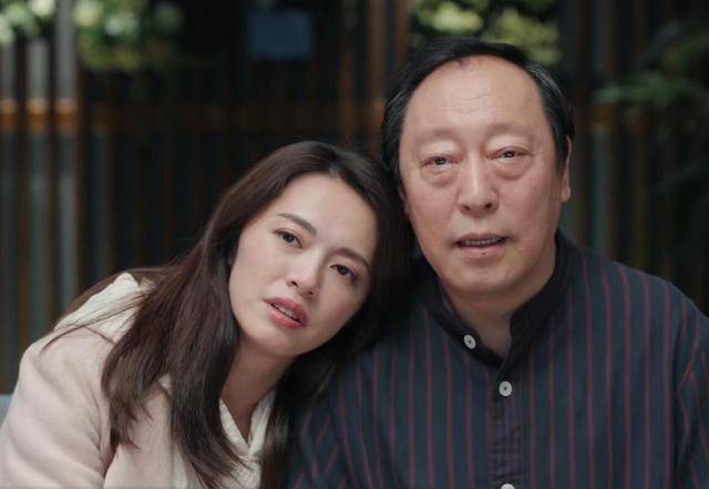 一把辛酸泪！这样养老，拖垮了多少年轻人和家人？我真熬不住了