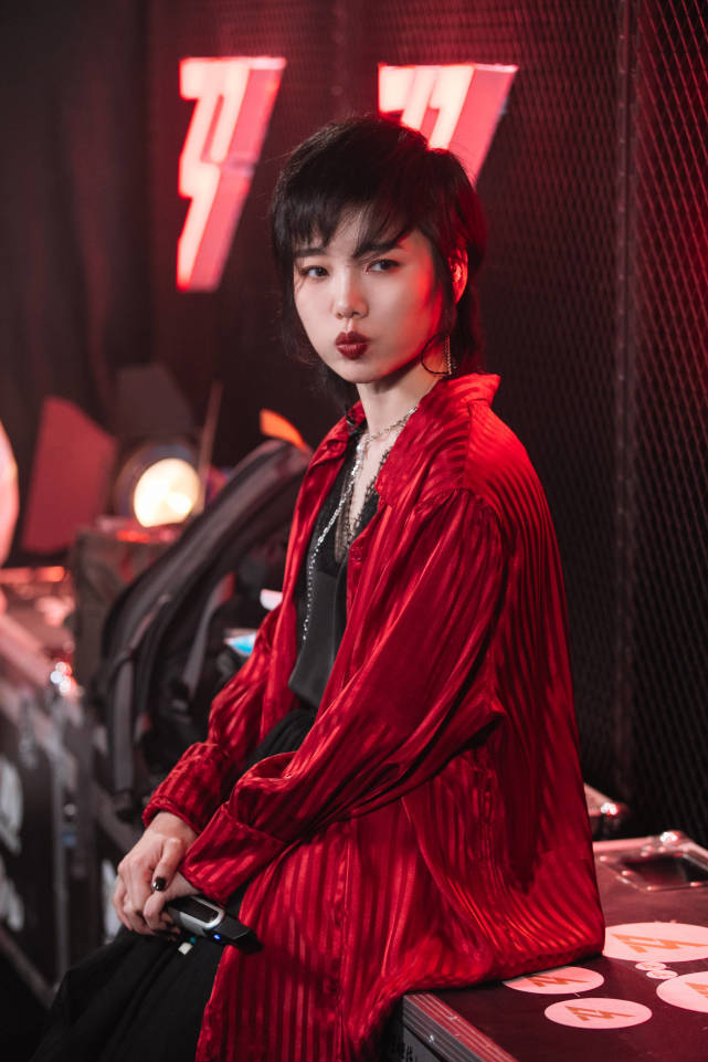 质疑|原创想复活重新加入比赛?她的票数再次被质疑,小作文拉的好感又没了