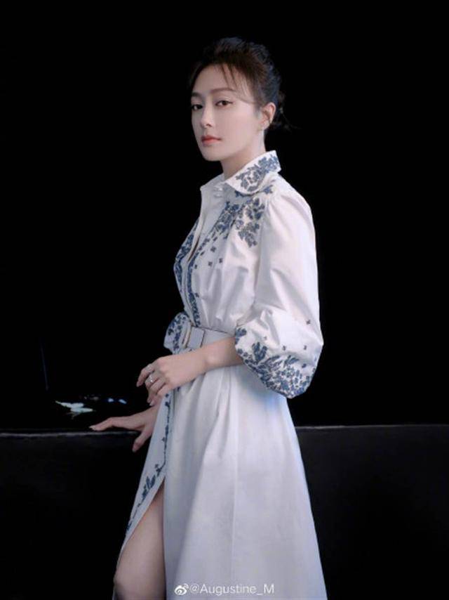 外界|秦岚40岁的真实身材状态让外界惊艳，粉丝：仙女又美出新高度