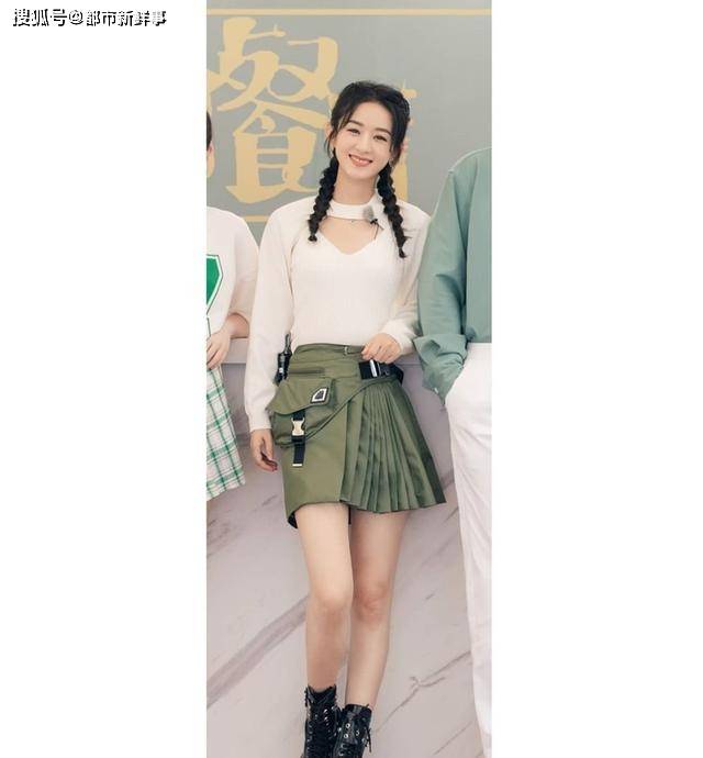 冯绍峰|冯绍峰身材发福成大叔：赵丽颖积极健身变少女，二人婚后似两辈人！