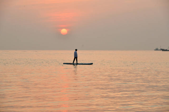 男孩|原创王源新MV花絮照曝光，即将20岁男孩的自由与希望