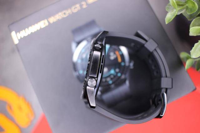 ٵ⣡ΪWatch GT2⣺ǼֱԲֱ