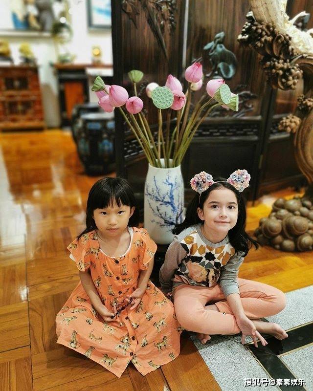 吕良伟太太享受奢华生活:真正的豪宅配美人