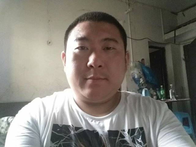 网友|重庆80后男子患糖尿病无钱医 为了活命甘愿卖10年青春筹钱