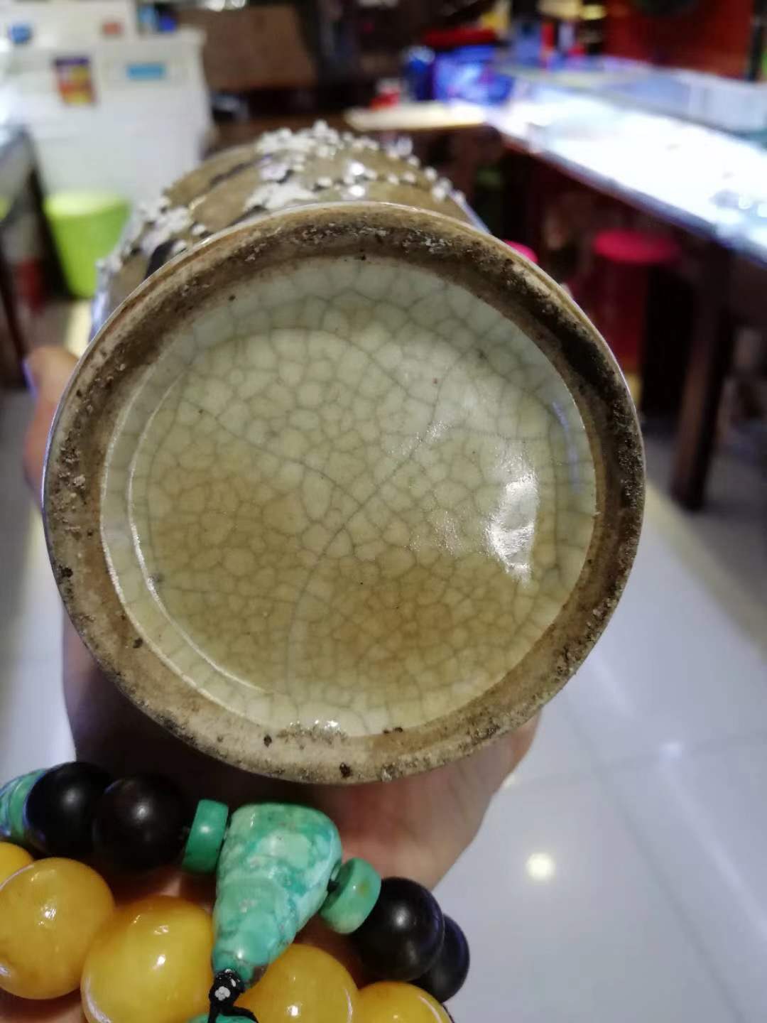 线条|清中期精品瓷器鉴赏：哥釉梅花堆花观音瓶