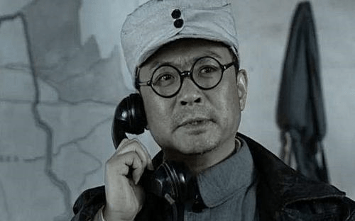 《亮剑》中的旅长到底是谁是何来历,居然能让李云龙没
