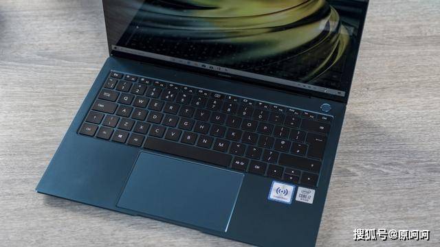 荣耀matebookpro,荣耀matebook 原创2020华为matebook x pro评测:仍然是最好的|最时尚的首选