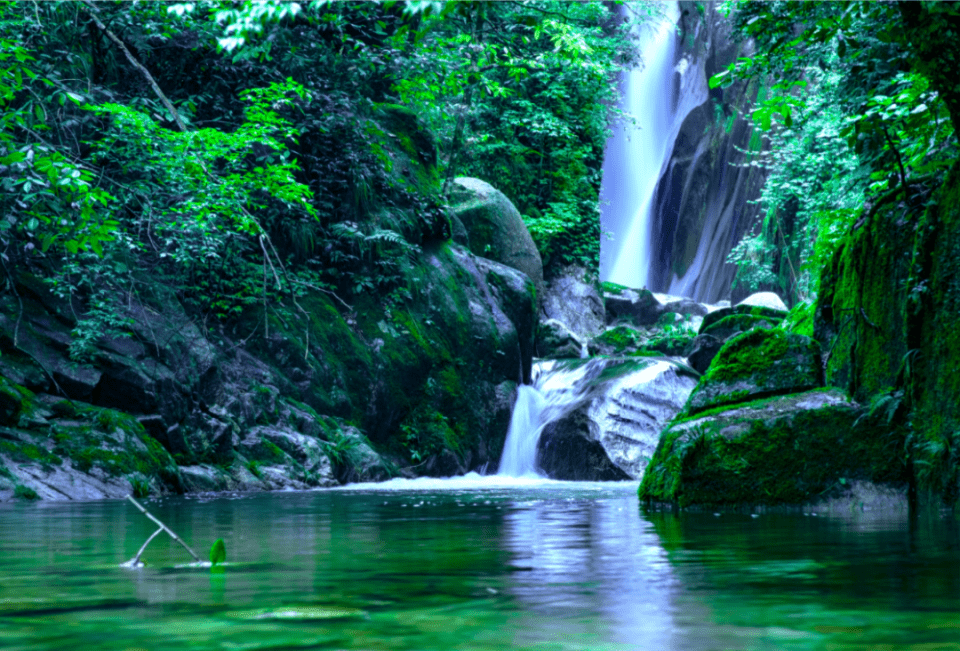 夏日旅游,避暑最佳胜地---平江天岳幕阜山