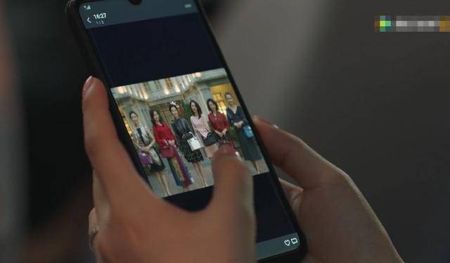 童瑶|富太的朋友圈：童瑶香奈儿都不配入镜，她拥有百万珠宝却半辈凄凉