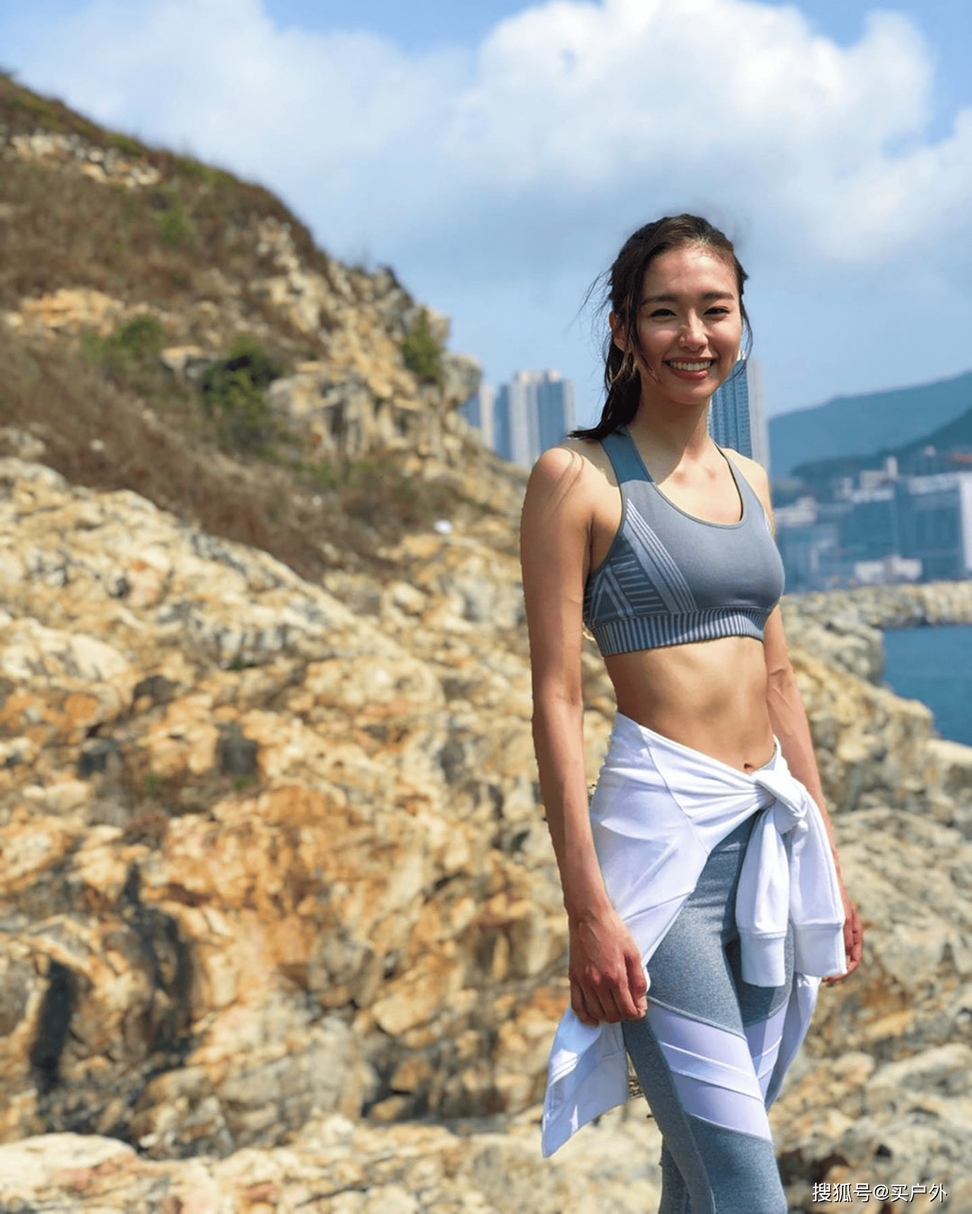 Oysho Ribbed Sports Bra