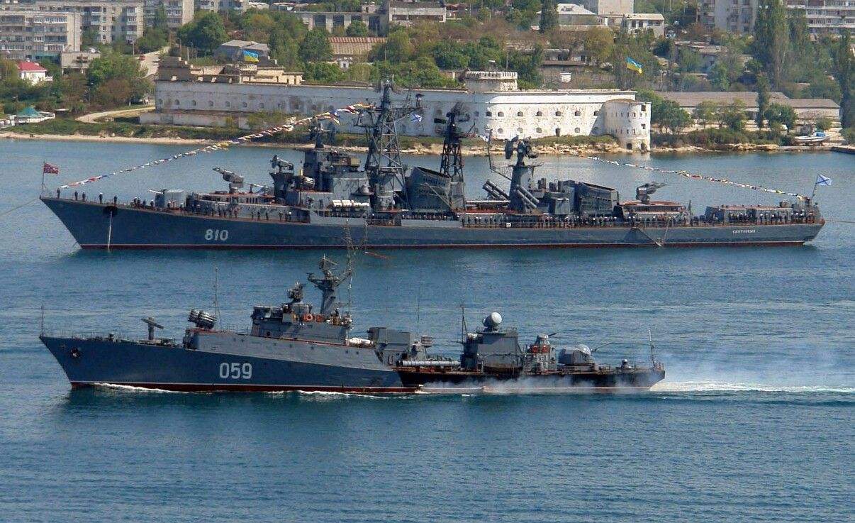 俄黑海舰队：美国波特号驱逐舰在“锆石”导弹