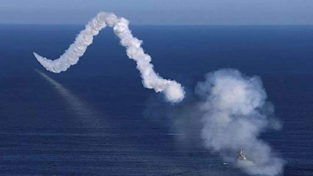俄黑海舰队：美国波特号驱逐舰在“锆石”导弹